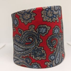 100% silk Christian Dior Necktie With pasley Motif